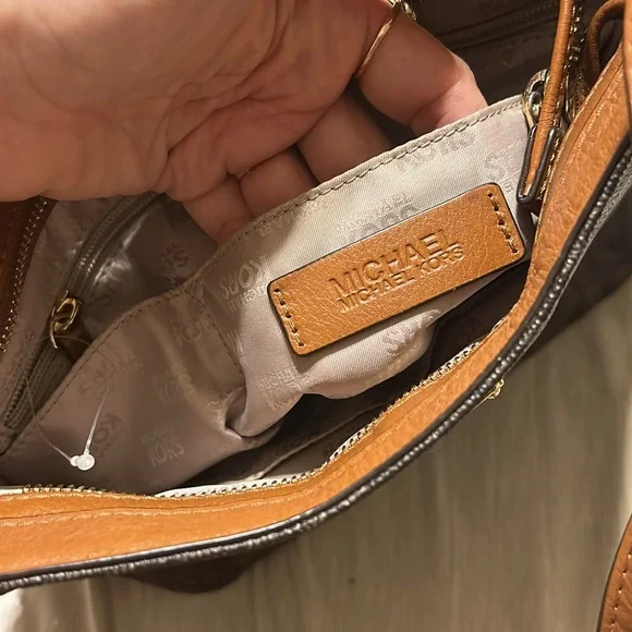 Michael Kors Cross Body Purse - Picture 8 of 13